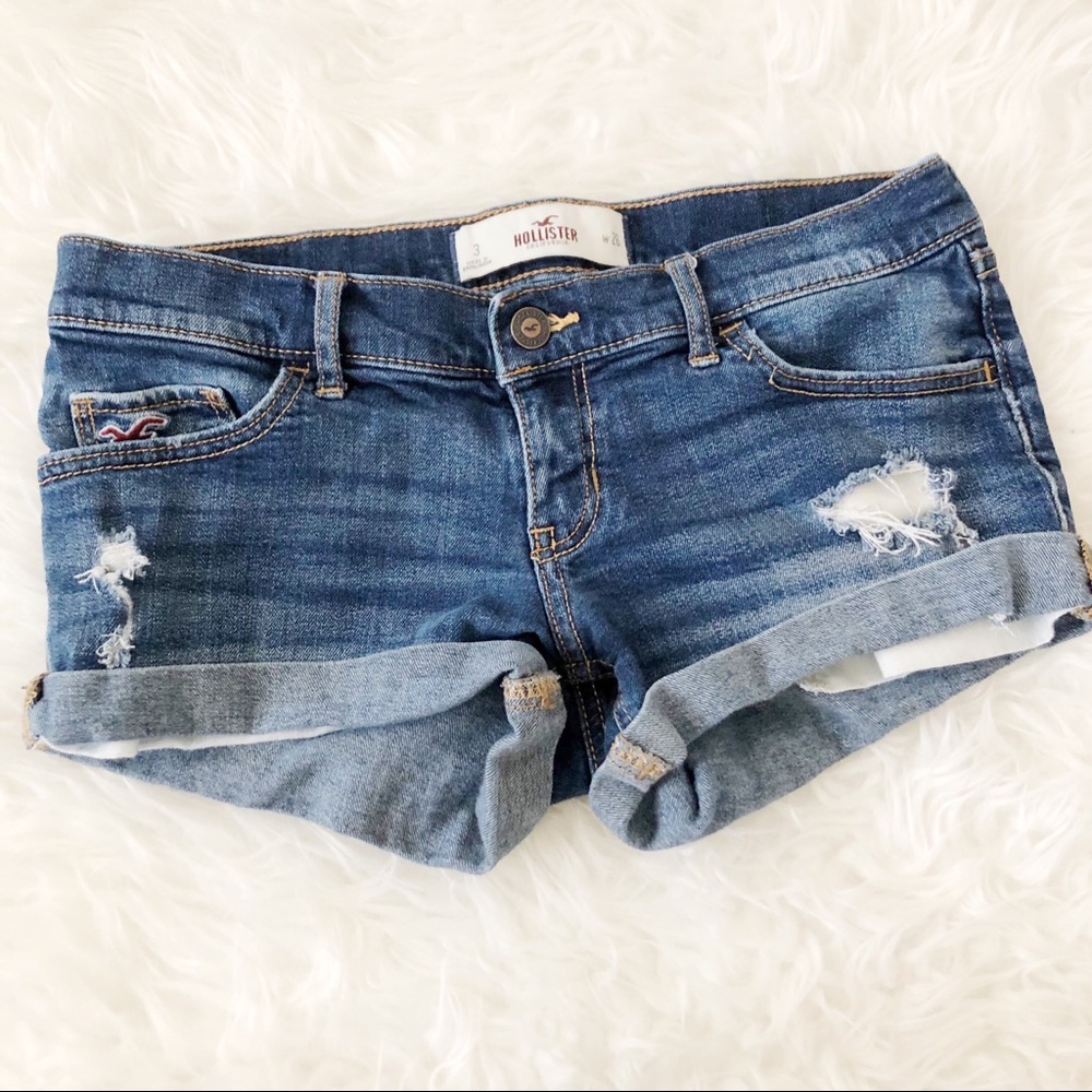 Hollister  Size 3 / 26 dark wash denim shorts